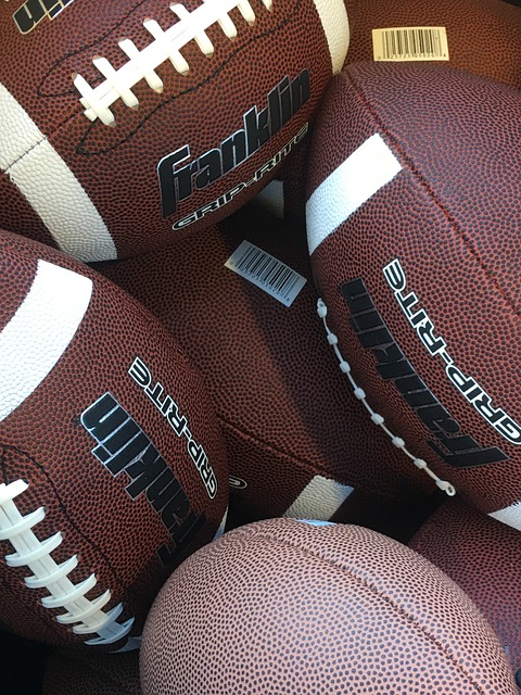 美记：相比选秀权雄鹿更想用字母换成名球星，比如特雷·杨